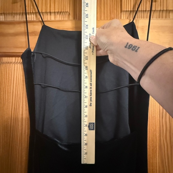 Byer Too! 90’s Y2K Vintage Black Velvet Open Back Formal minimalist HOCO Prom - Picture 7 of 9